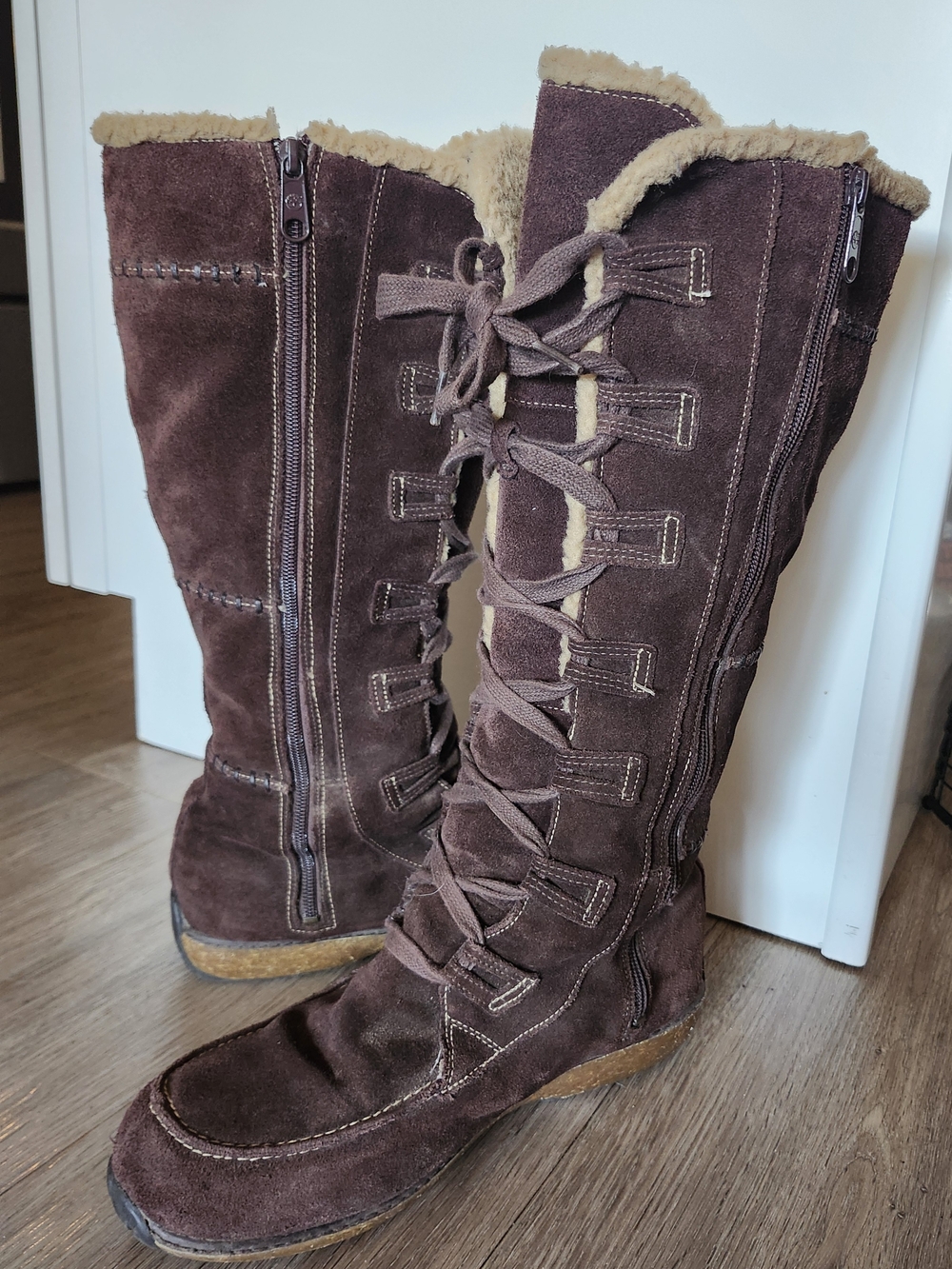 Timberland Women's Tall Brown Suede Lace-Up Winter Boots with Fur Lining - Picture 2 of 11